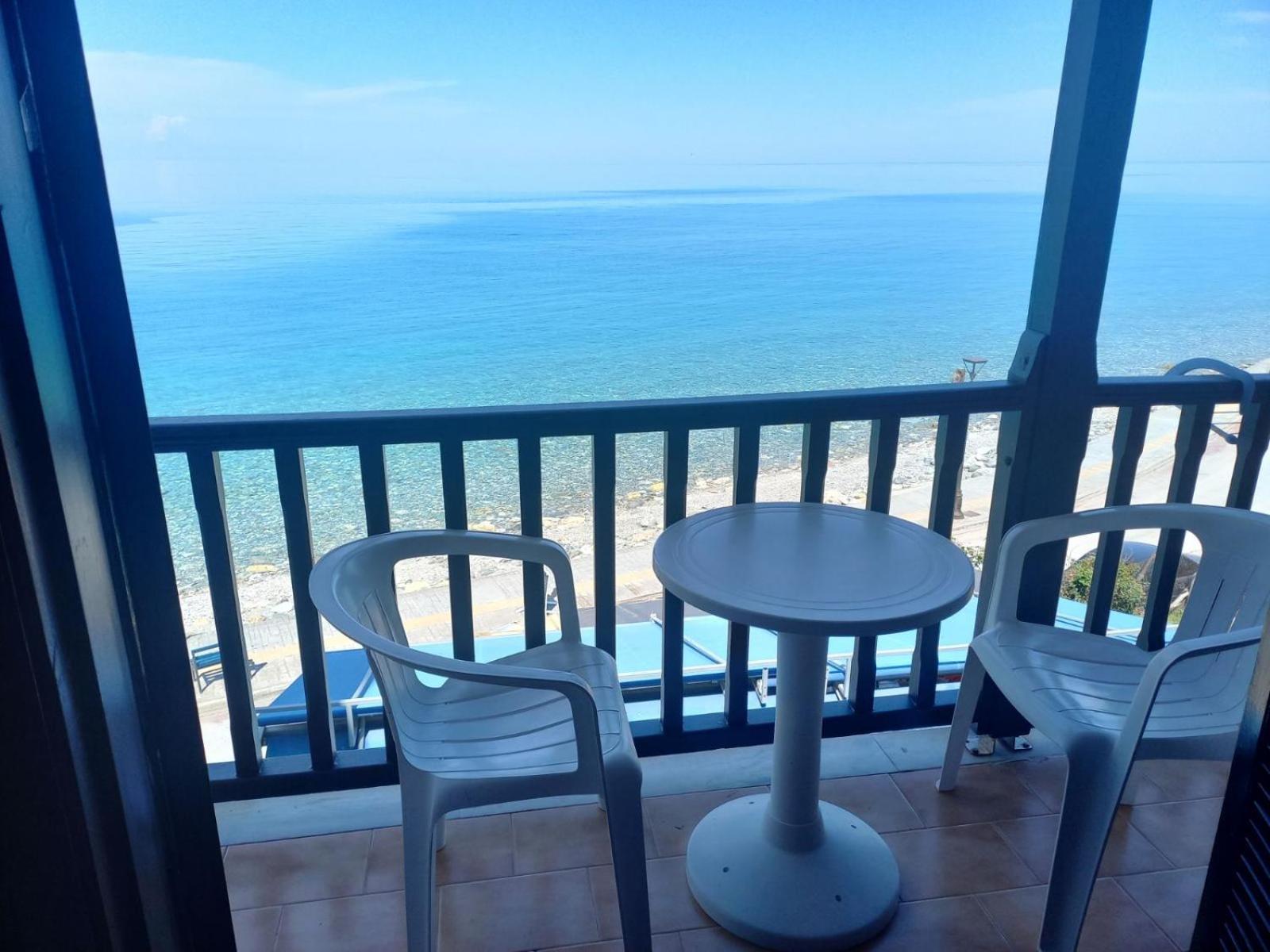 Remezzo Guesthouse Agios Ioannis  Ngoại thất bức ảnh